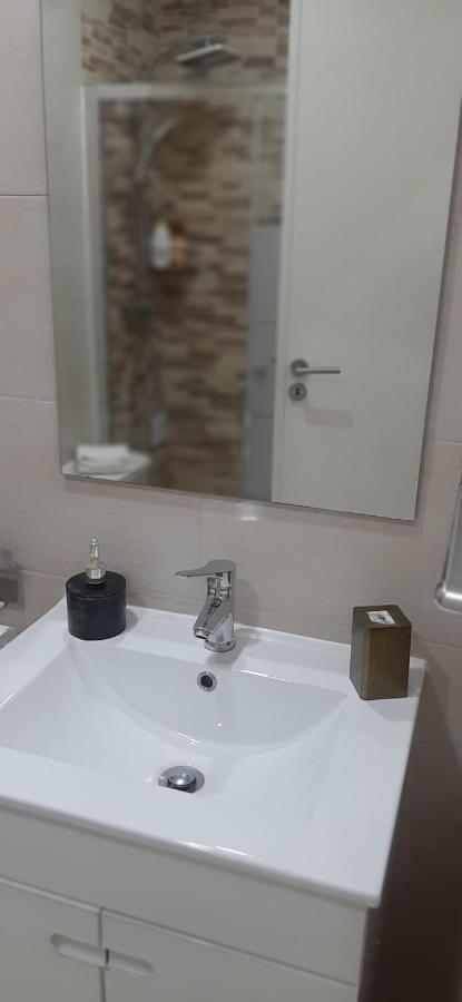 Minimalist Apartment Located Near Belem Lisboa المظهر الخارجي الصورة